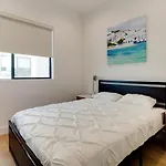 Modern Luxe Retreat Six-Bedroom